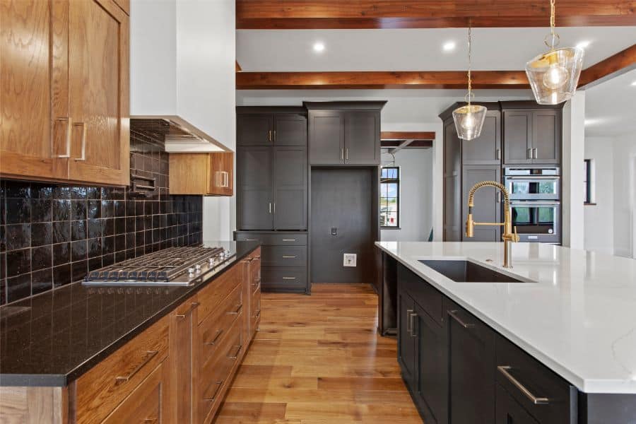 modern farmhouse backsplash idea